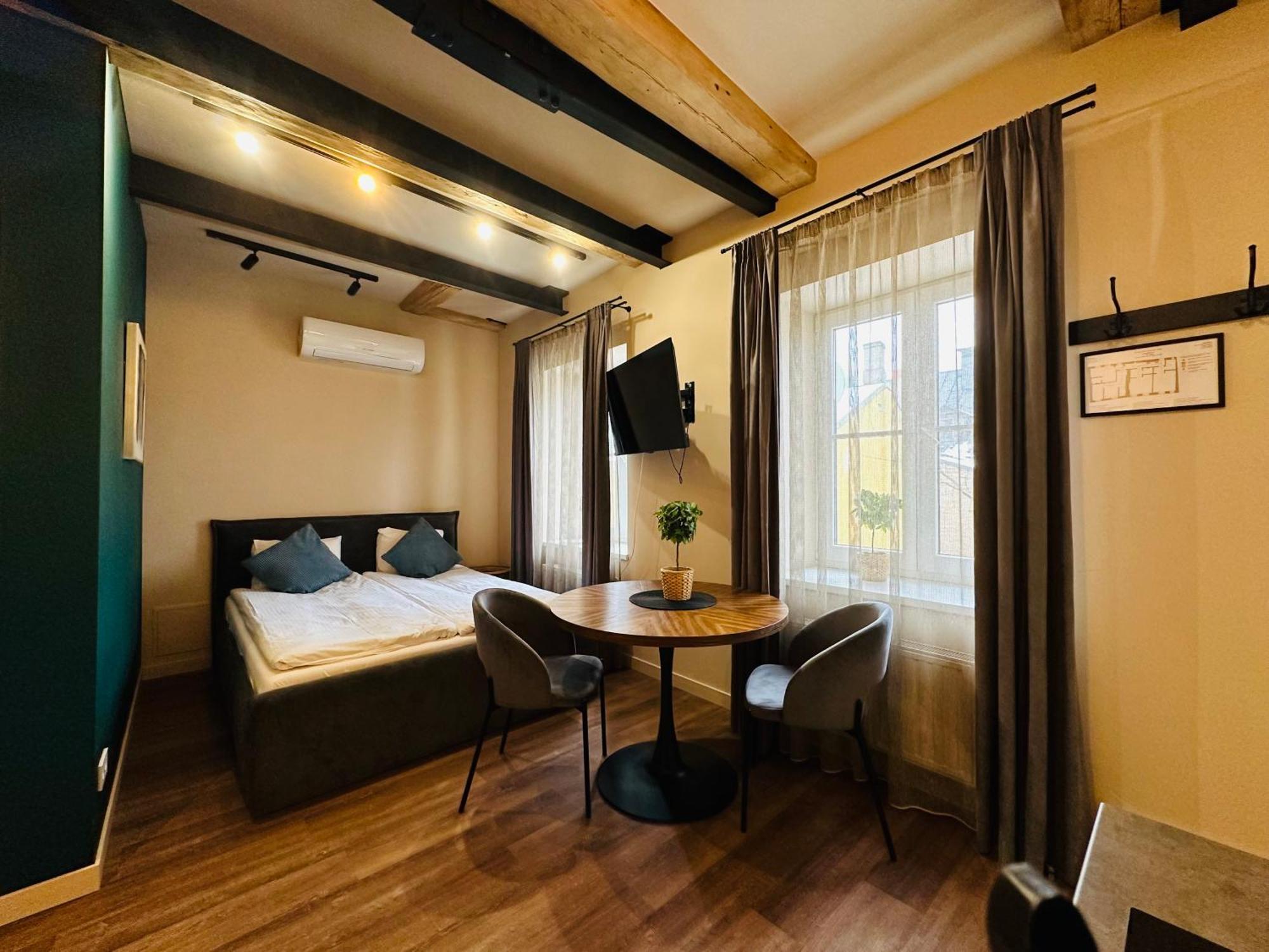 Colonel & Apartamento *