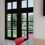 Colonel Suites & Apartments