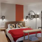 Colonel Suites & Apartments